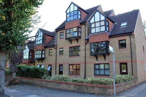 2 bedroom Flat to re...